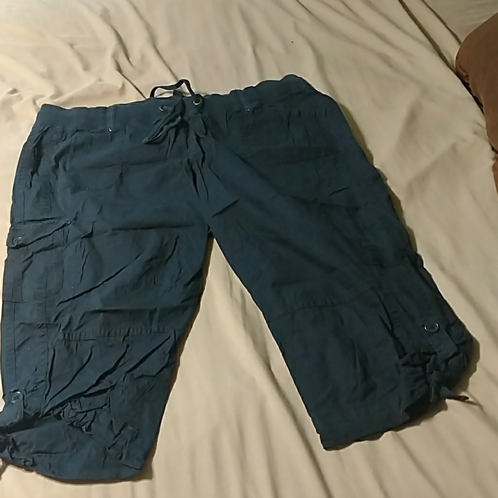 Navy Blue Maurices Capris
